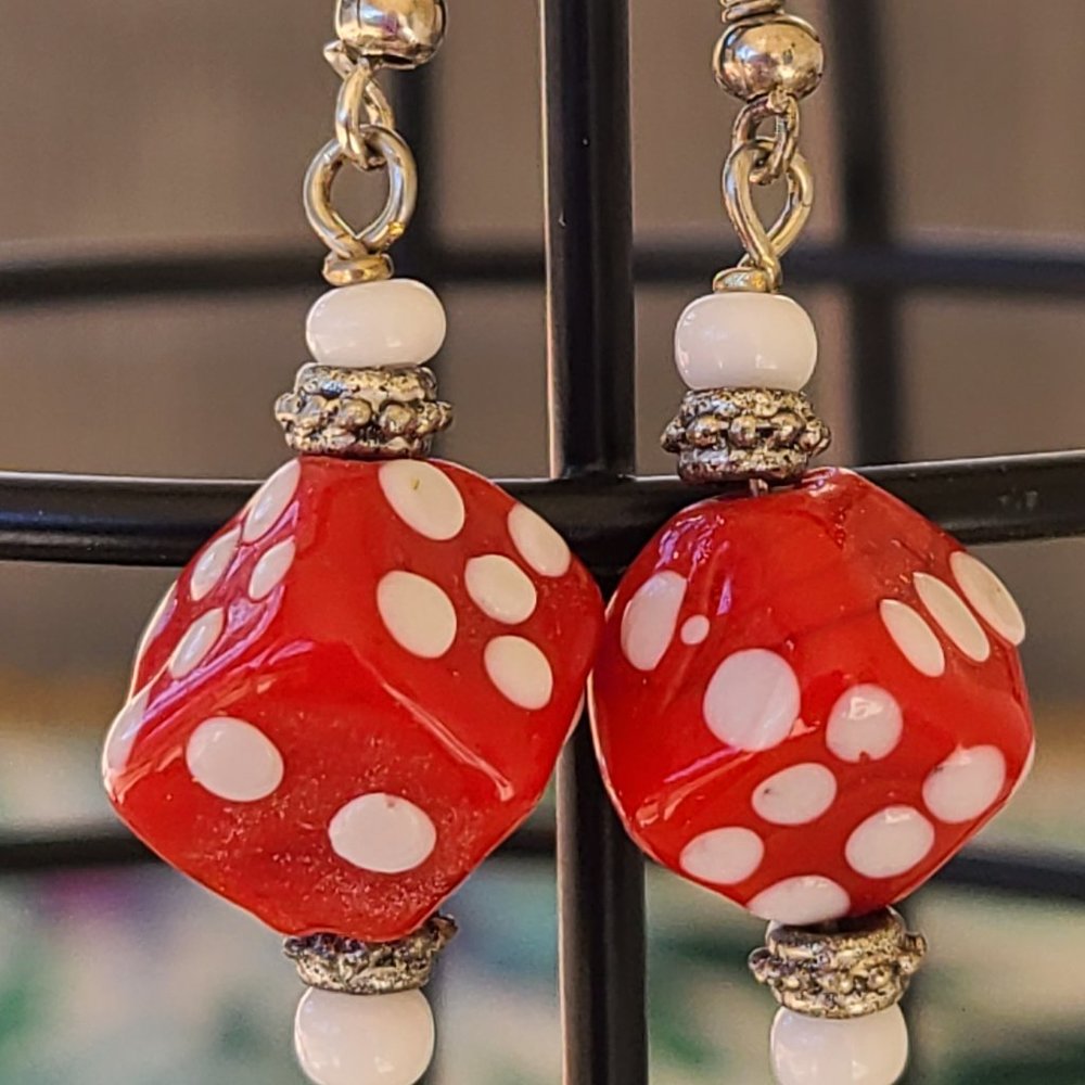 πRed Dice!π - Picture 6 of 8